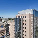 Charming Air-Conditioned Studio 950 M From Central Station, Bedroom & Separate Living Room